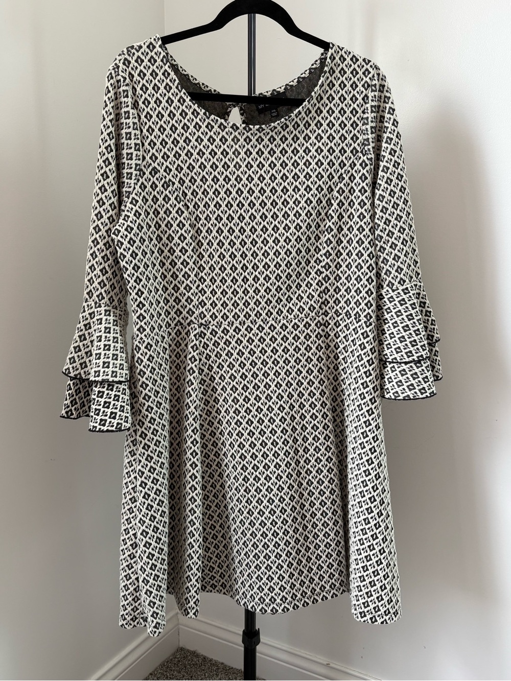 My Michelle Black and White Diamond-Print Top with Ruffled Sleeves